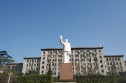 高雄第一科技大学林羽皓