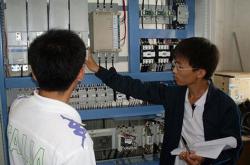 学模具设计好还是编程好