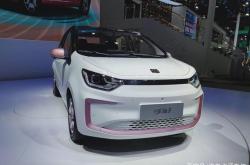 奔驰小型新能源电动汽车