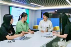 西安翻译学院董事长丁晶