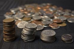 揭秘全球黄金价格波动，深度解析香港黄金市场实时行情与投资攻略
