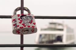 解梦，棺材，现实与梦境的交织符号