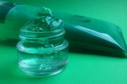 深度解析，冬季皮肤干燥？这些护肤品救星不能少！