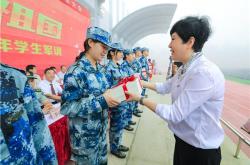 美丽军人翻译