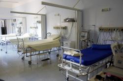 北京中医医院职工确诊，疫情下的医疗前线与我们的责任