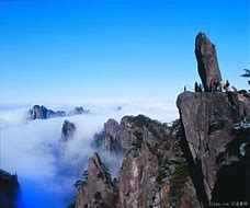 黄山飞来石遭雷击事件自然奇观与安全挑战