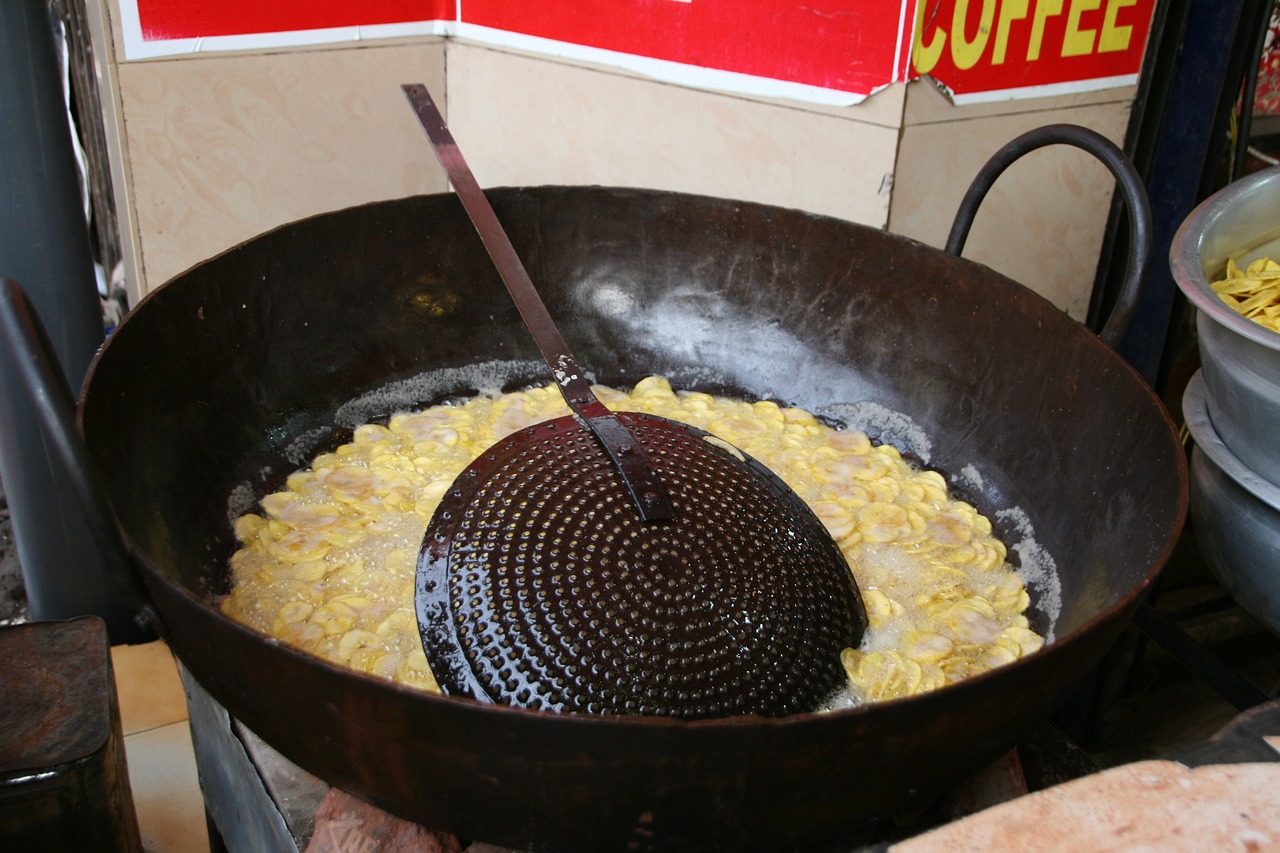 守护你的烹饪伴侣，明智地防止铁锅生锈的全面指南