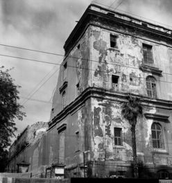 世界上最大的宫殿在地震中坍塌，人类文明的脆弱与重建